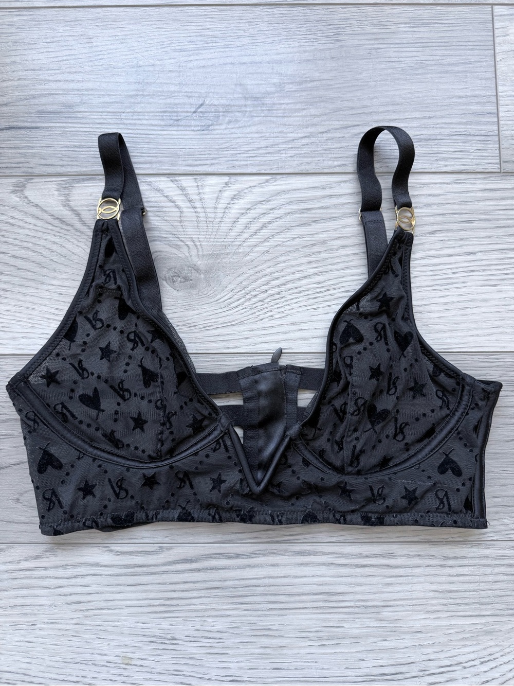 Victoria’s Secret Black Patterned Wireless Bralette - Intimates size small